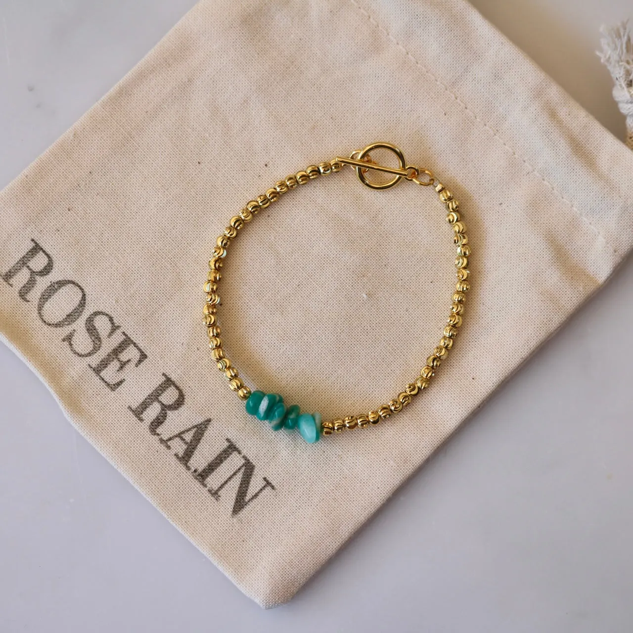 AMAZONITE BEADED BRACELET IN 18K GOLD