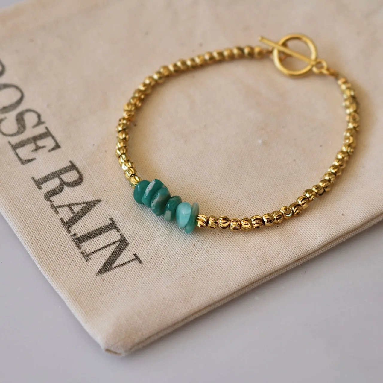AMAZONITE BEADED BRACELET IN 18K GOLD