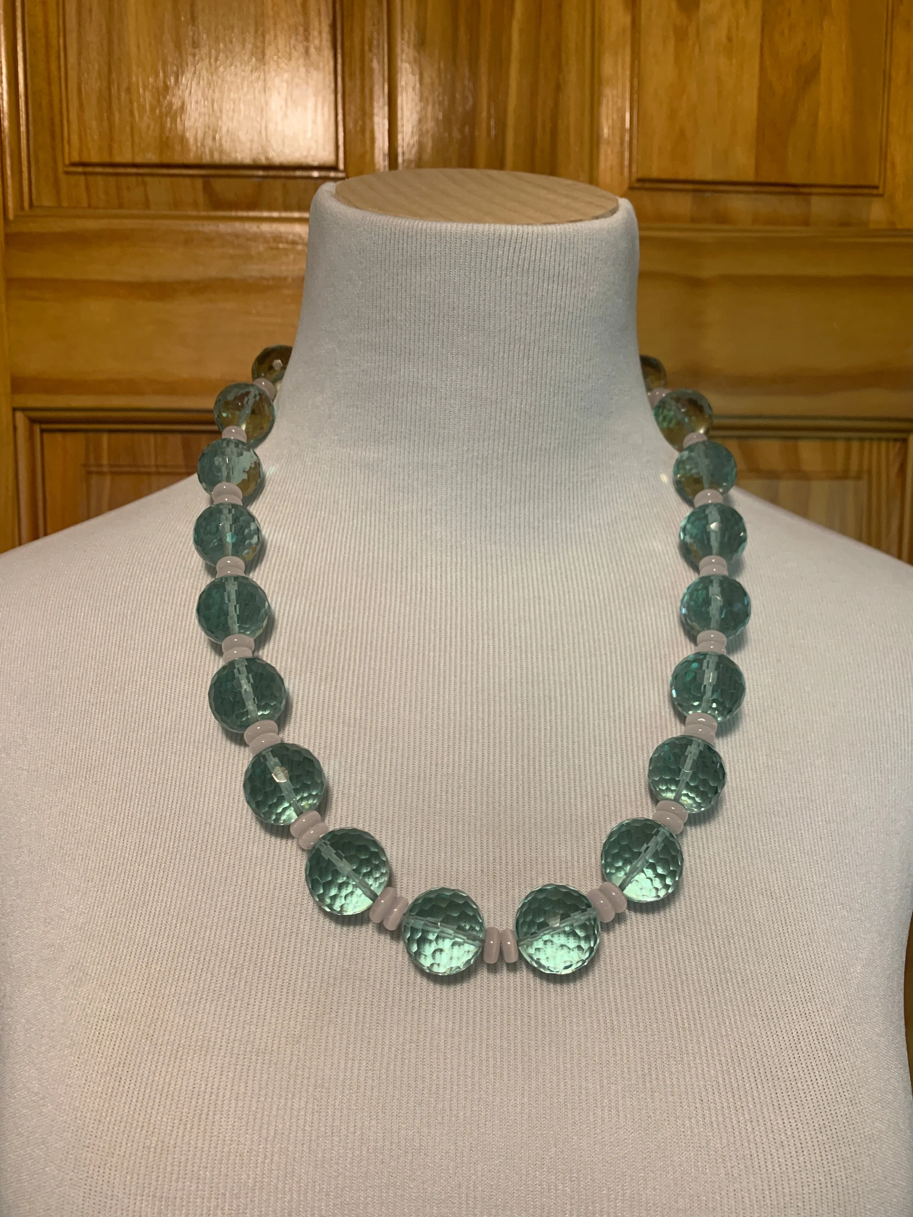 Green crystal necklace
