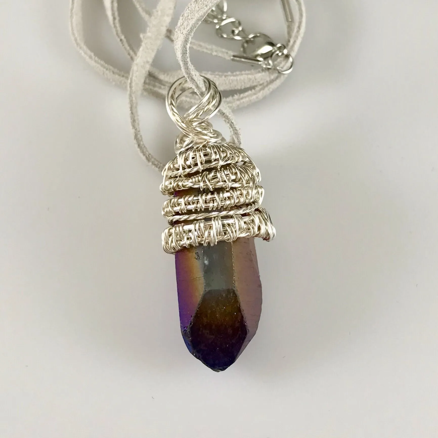 Rainbow Quartz Pendy