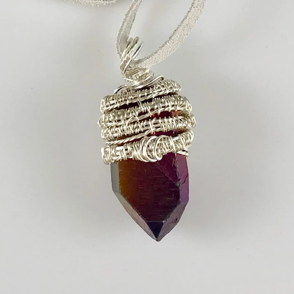 Rainbow Quartz Pendy